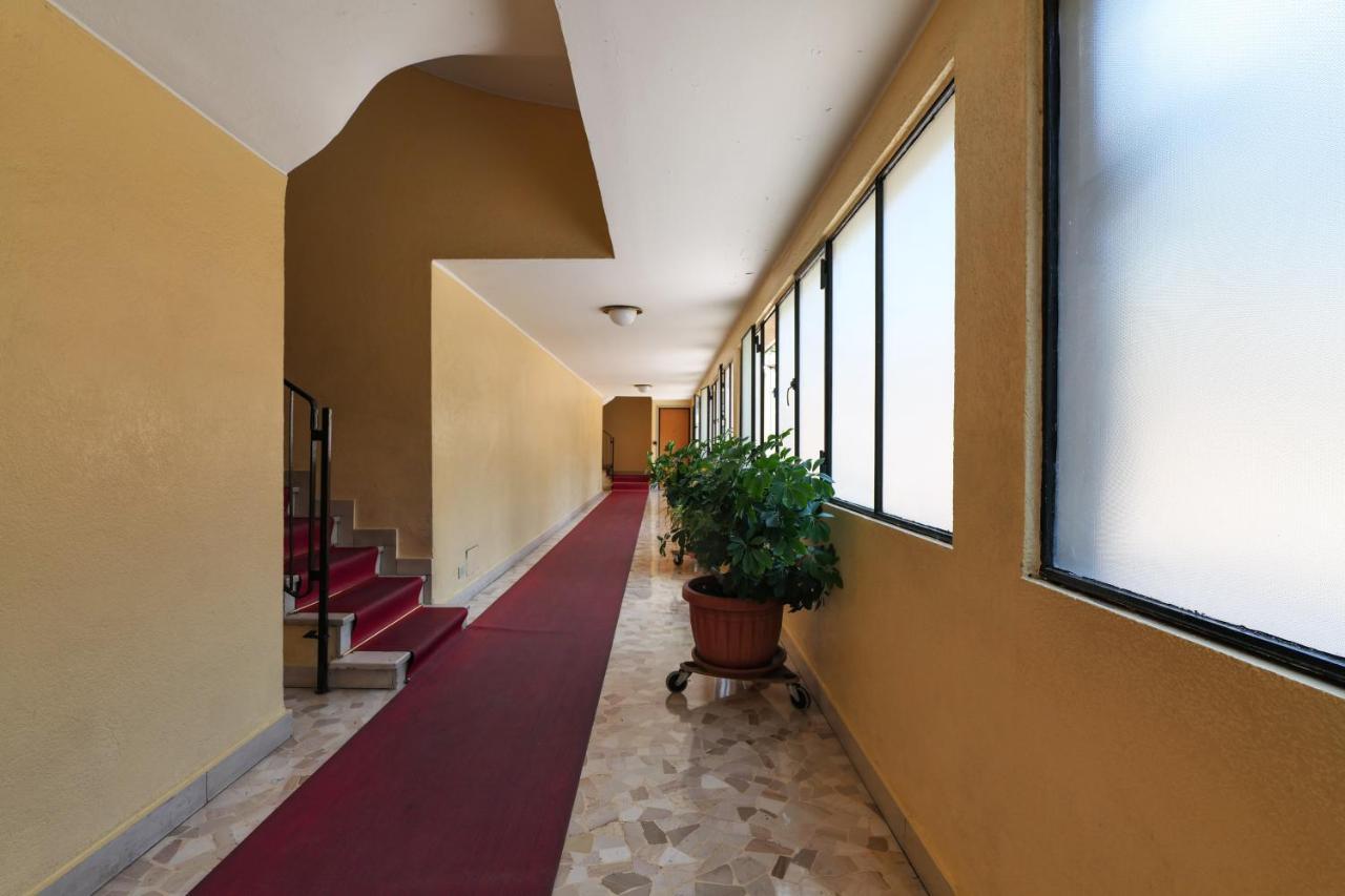 Apartamento Primopiano - Biancospini Milán Exterior foto